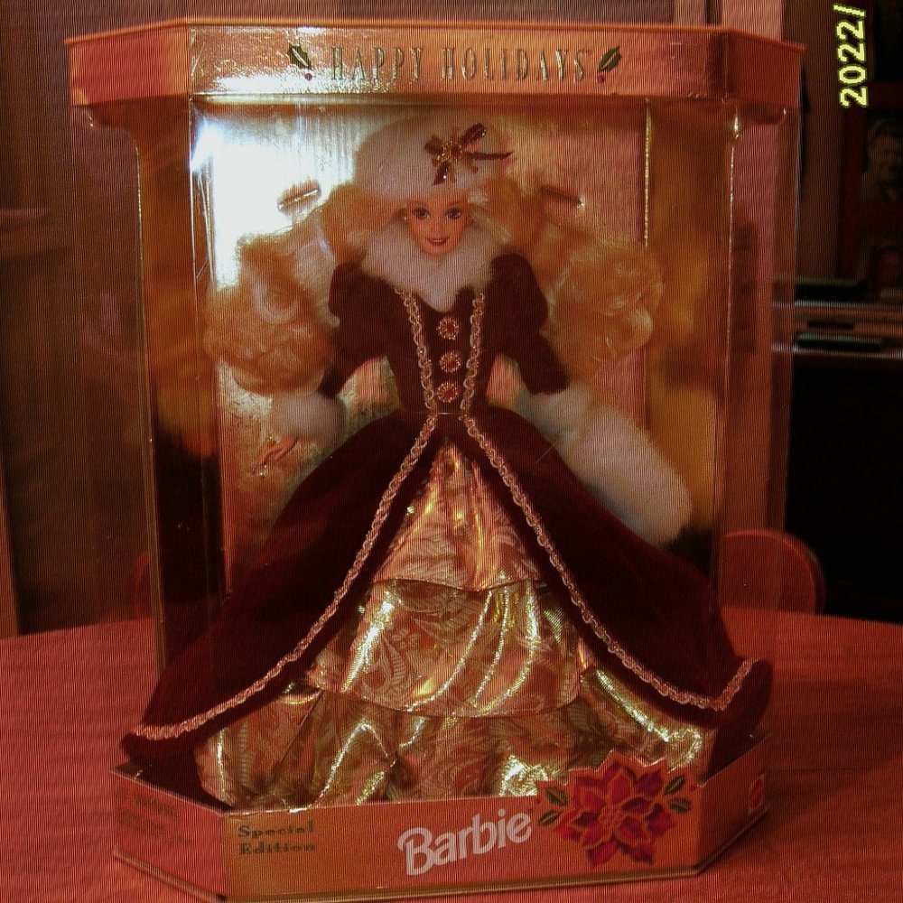 1996 Special Edition HAPPY HOLIDAYS Barbie  Doll